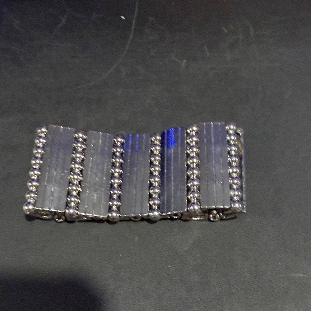 Silver Toned Stretch Bracelet with Ribbed Panels